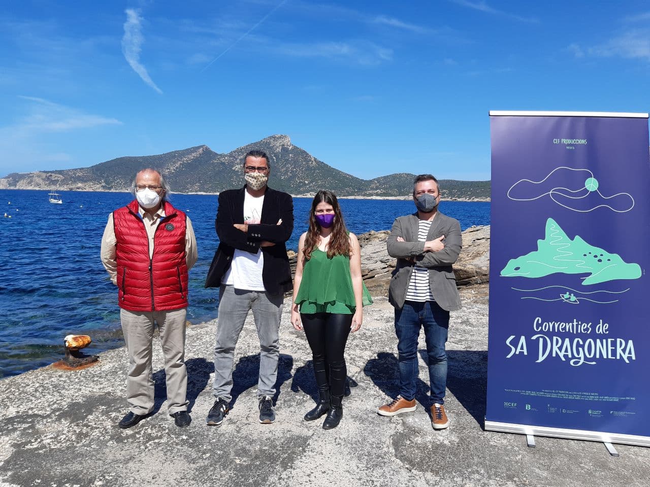 (d’esquerra a dreta) Andreu Manresa, director general de l’Ens Públic de Radiotelevisió de les Illes Balears, David Mataró, director de la pel·lícula, Aurora Ribot, vicepresidenta i consellera de Sostenibilitat i Medi Ambient, i Joan Carles Martorell, el director d’IB3 Televisió.