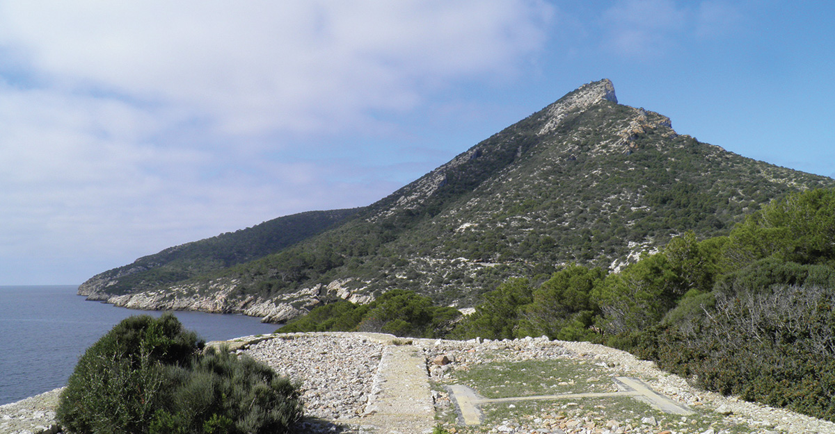 Vistes del puig de na Pòpia des de na Miranda