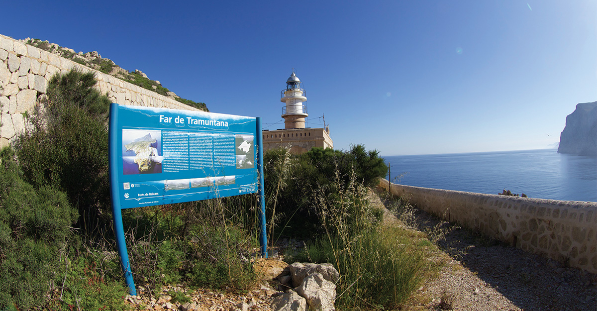 Arribada al far de Tramuntana